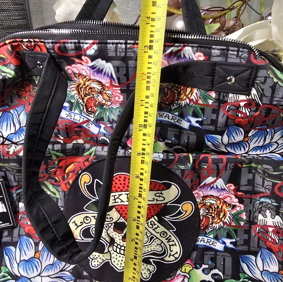 Ed Hardy Tattoo Skull Heart Print Duffel Bag Rhinestone Patch  Carry On New - Picture 4 of 8
